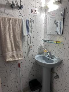 Stay Royal Imperial - 2