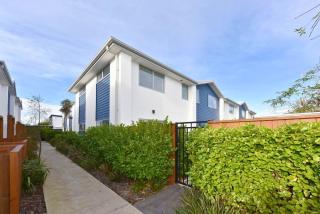 Central 2BR City Stay on Armagh Street - 4