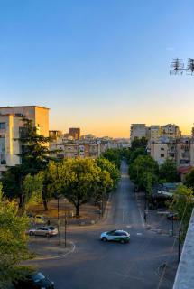 Heart of Tirana, Walk to Skanderbeg Square - 1