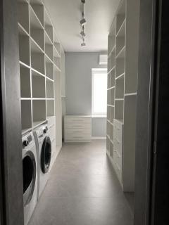 Graphite House - 9