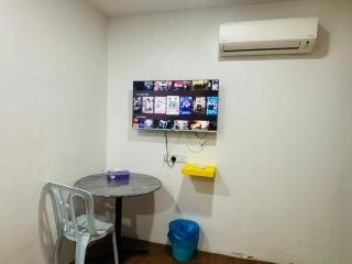 Traveler's Majestic Retreat Hotel, Located in the Heart of Melaka, Walk 10 mins to Melaka's Attraction Site - 5