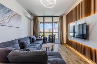 Adriatic Escape Apartment Steps from the Beach by PikHost - 0