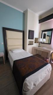 Castelli Hotel Nicosia - 5