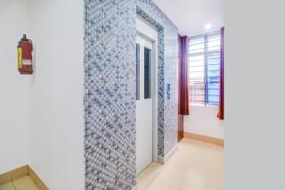 Super Collection O Sixmile Guwahati Formerly Hotel Gangotri - 9