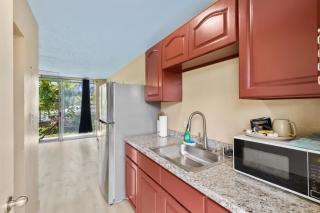 Private Balcony • Walk to Beach + Downtown - 6