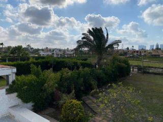 Family & Friendly Villa in Marina 5 Private huge Garden - 9