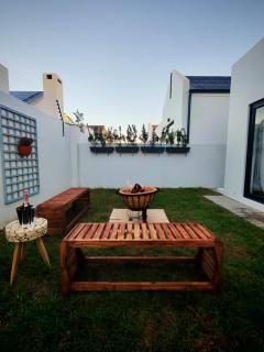 Yaros I Salt Air & Easy Living - 5
