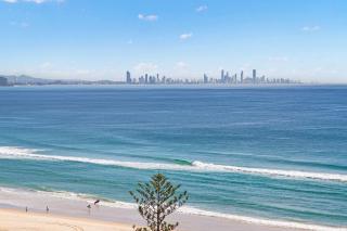 2 bedroom Penthouse Kirra Point no.18 - 6