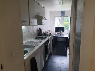 Cozy Private Room -5 mins from CERN -Shared Apartment - 6