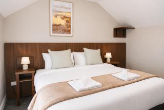 Coach House Accommodation - Room 9 - 0