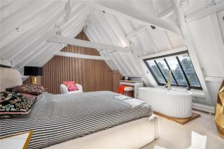 5 bedroom barn conversion with garden parking near Stamford - 6