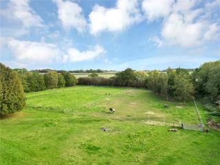 5 bedroom barn conversion with garden parking near Stamford - 2
