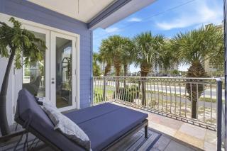 Periwinkle Paradise - 1