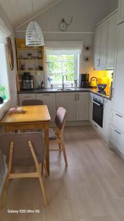 Cosy cottage by the sea, Ballstad - 3