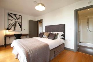 Elegant Cambridge Retreat with Parking - 3