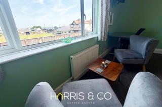 The Hideaway - A Cosy Beachside Retreat - 6