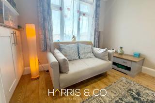 The Hideaway - A Cosy Beachside Retreat - 6