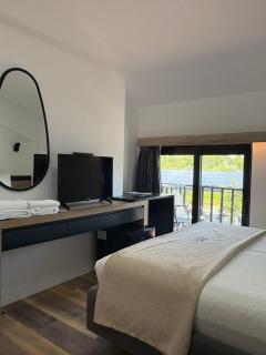 Lumi i Bardhe Hotel & Restaurant - 8