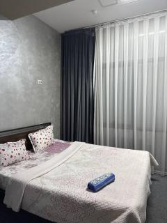 Nari Hotel - 1