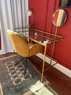 Red - Melville Mansions - 3