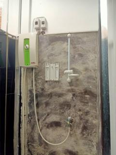 sleep with me hostel - tha phae gate - 1