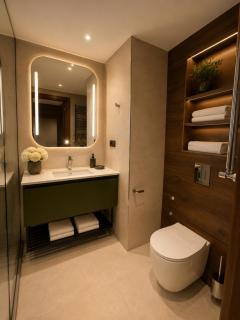 Alliance Privilege Luxurious Sea View Apartments - 5