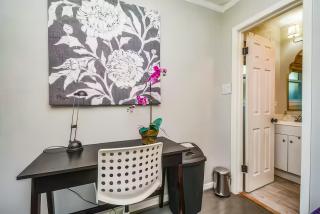 FIFA26 Stay - Chic Suite with Tiny Bath - Near NRG - 3