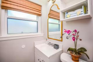 FIFA26 Stay - Chic Suite with Tiny Bath - Near NRG - 9