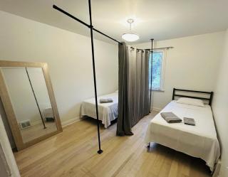 The Jade Hostel - 8