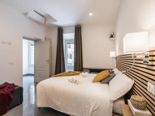 The Best Rent - Two-Bedroom apartment near Fori Imperiali - 8
