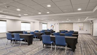 Holiday Inn Express Hotel & Suites Milwaukee Airport by IHG - 1
