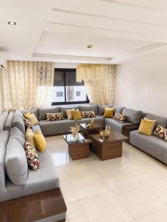 Cozy & Spacious 2BR (107 m²)-10mn from the beach - 0