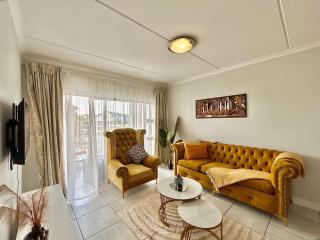 2 Bedroom The Blyde Crystal Lagoon Luxe - 1