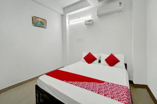 Hotel O Radha Krishna Family Hotel - 8