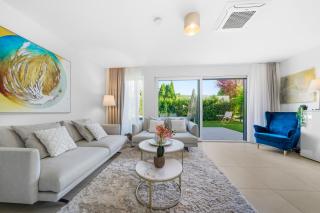 Modern Luxury Villa, 5 Bedrooms, Outdoor Grill - 4