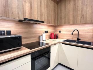Modern 1BR Apt Next to Pasalimani & Shops - 4