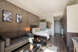 Menlyn Maine Trilogy Apartment 101 - 2