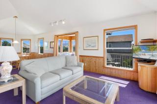 8455 - Mad Hatteras - Avon - 1