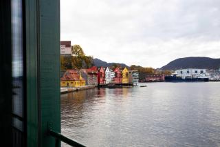 Modern Seafront 3BR Loft Walk to Bryggen - SVB305 - 7