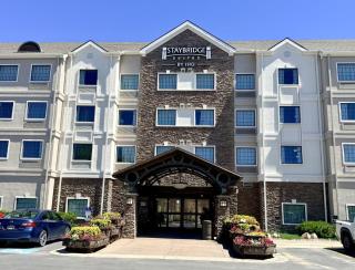 Staybridge Suites Great Falls by IHG - 7