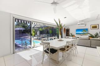 Merindah Private Pool Oasis Near Cairns Airport - 1