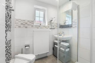 ADN Suites - NETFLIX - modern and smart - 1