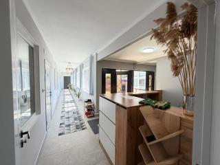 Like House - 9