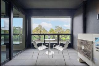 LaneStay - Panoramic Park View w Gym & Pool & Parking - 7