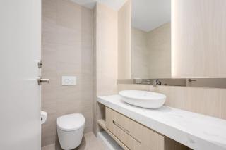 LaneStay - Panoramic Park View w Gym & Pool & Parking - 2