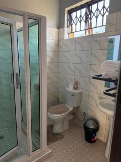 EazyStay Suites - 4