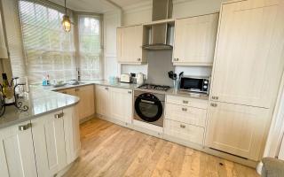 Spinnaker, Whitehall - 4
