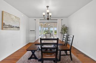 Cozy Farmland Retreat Minutes to Sight & Sound - 5