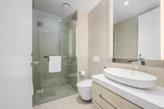 LaneStay - Contemporary Living Pool Gym Parking - 3