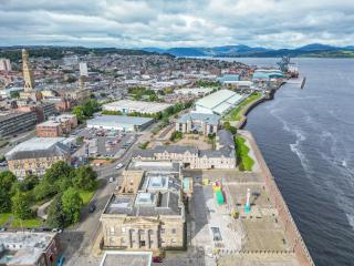 Ocean Quay - 2